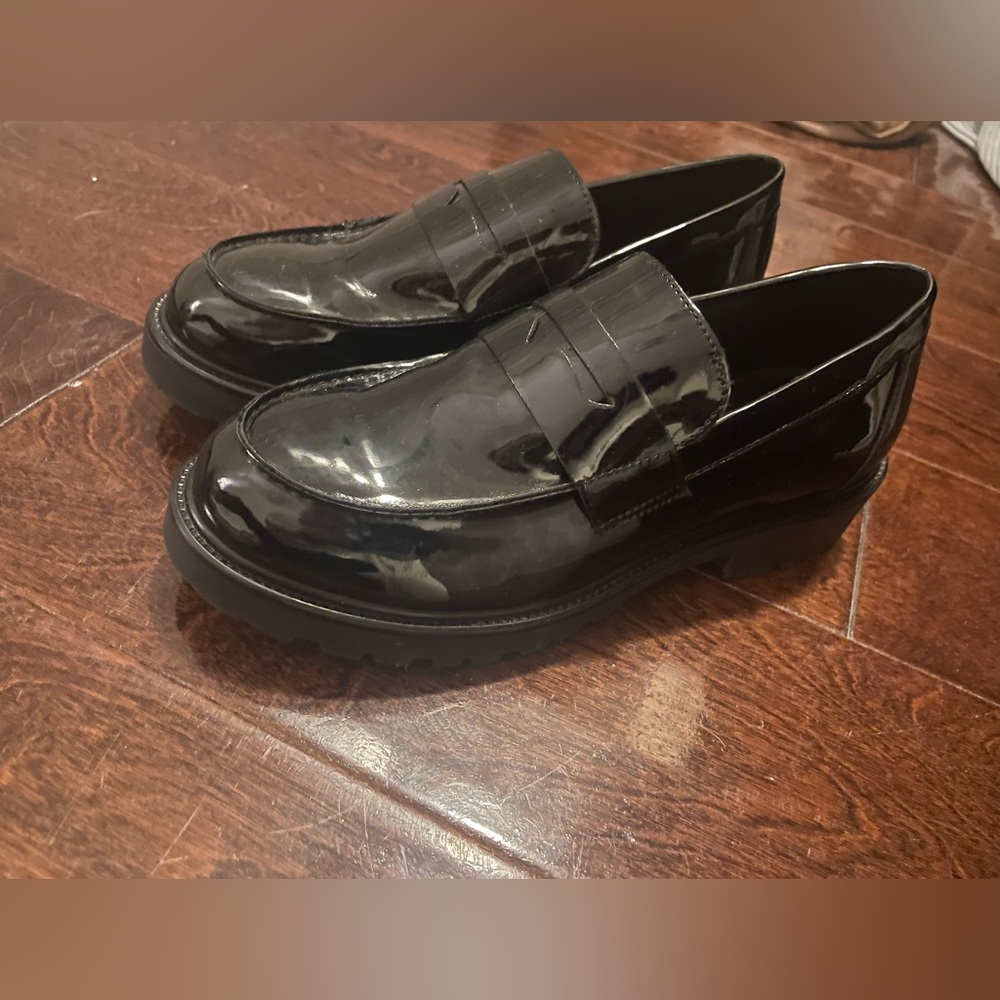 Steve Madden Black Patent Loafer